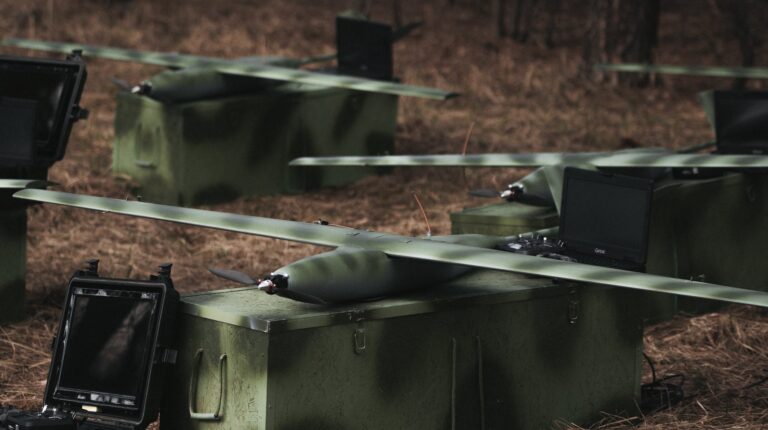 Компанія Vyriy презентувала “дрон-батько” та бюджетний БПЛА-розвідник