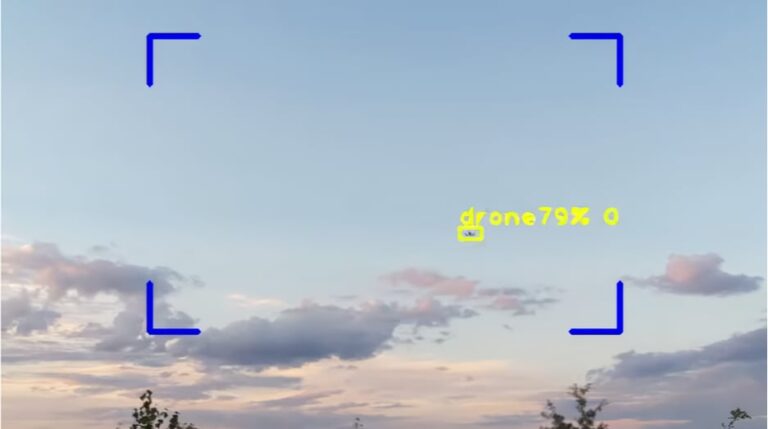 Компанія VARTA тестує автономні дрони-перехоплювачі з системою штучного інтелекту