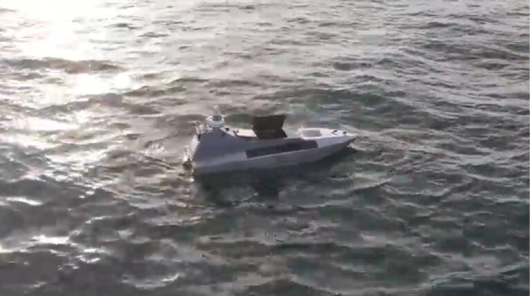 У США показали морський дрон Quickfish, який здатен запускати БПЛА літакового типу