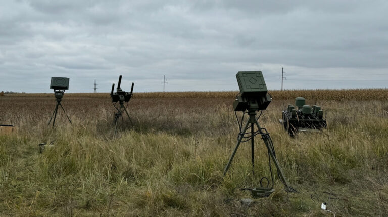Дрони-перехоплювачі, РЕБ та РЕР на одному екрані. Piranha Tech створила єдиний комплекс управління для ППО