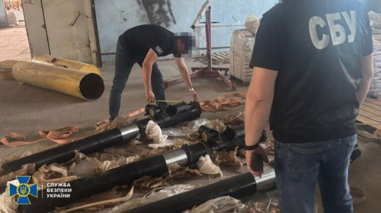 СБУ викрила ділка, який хотів продати росіянам корабельну артилерію