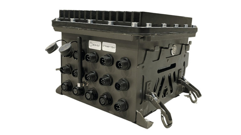 Українська DevDroid створила універсальну “операційну систему” для наземних дронів