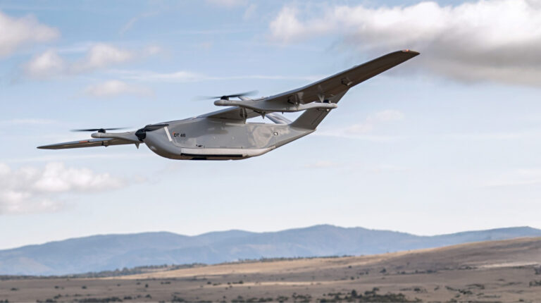 У Франції представили новий дрон-розвідник, який може літати понад 6 годин