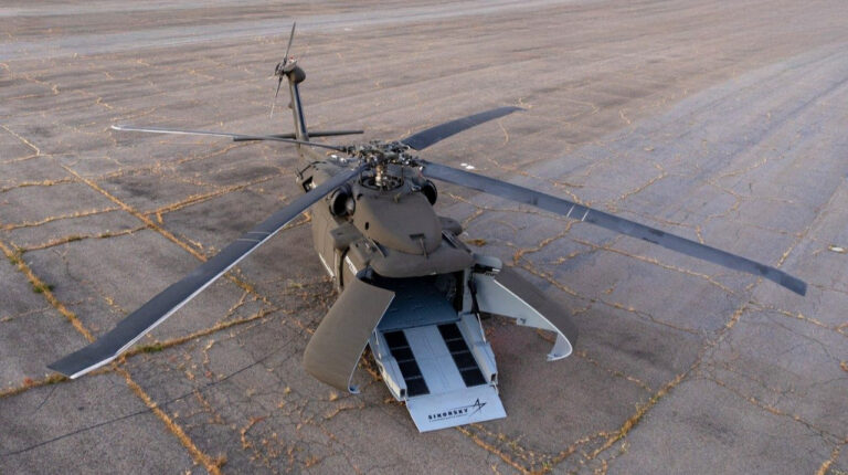 Sikorsky показала прототип вантажного безпілотника на базі гелікоптера Black Hawk