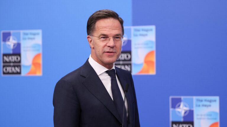 Рютте: «Україна буде важливою темою на сьогоднішньому саміті НАТО»