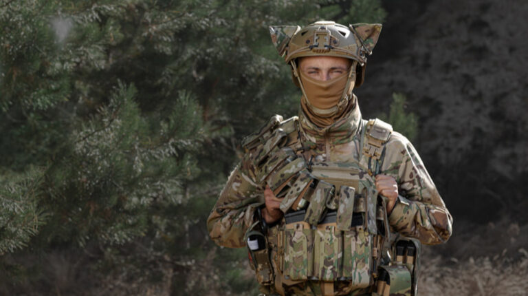 Стаття
                    Дозволи на плитоноски, вимоги до магазинів. Як уряд ускладнює покупку військового спорядження