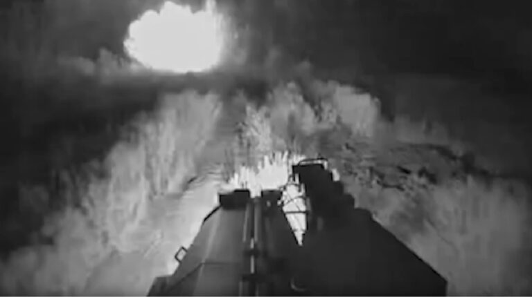 Наземний дрон евакуював пораненого бійця, витримавши підрив міни та скид із БПЛА