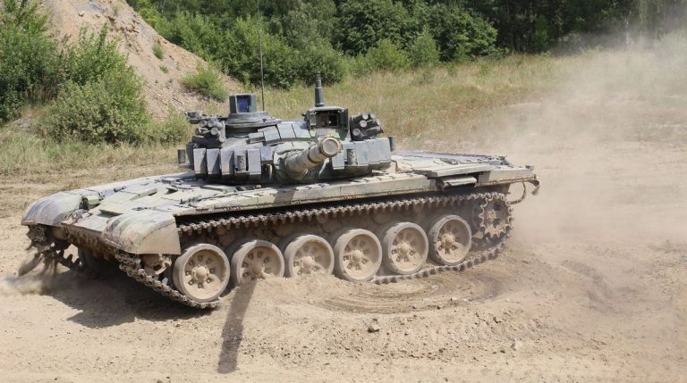 У Чехії скасували модернізацію танків, які планувалося передати Україні