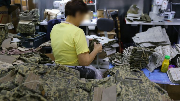 Стаття
                    Що всередині бронежилета: як в Україні створюють захист за стандартами НАТО