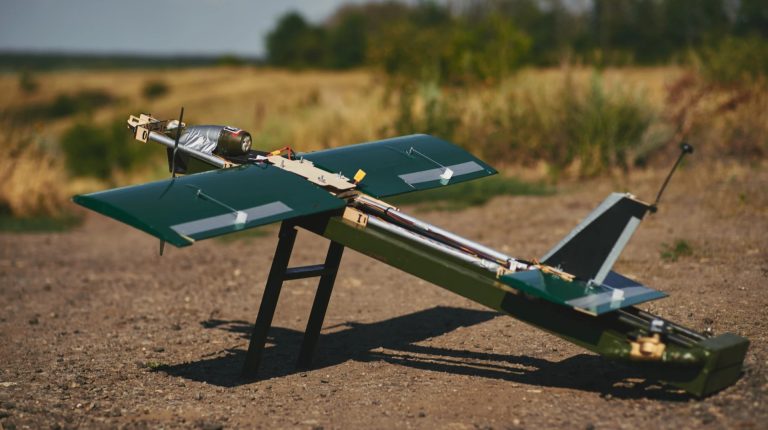 Копія російської “Молнии”. На військових маркетплейсах з’явився українських дрон “Блискавка”