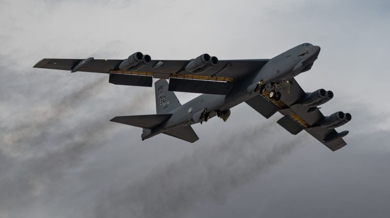 Boeing оновить двигуни на американських бомбардувальниках B-52