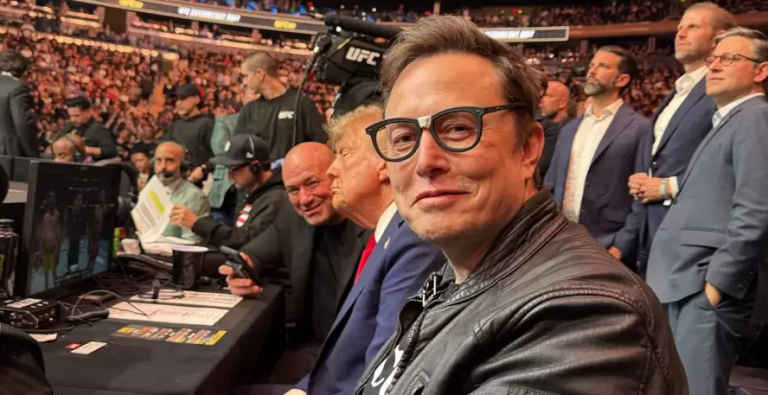 Маск став першою в історії людиною, чиї статки перевищили $400 мільярдів