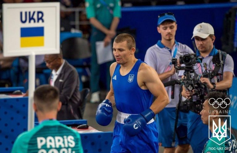 «Золото» у боксі: Олександр Хижняк здобув медаль на Олімпіаді-2024