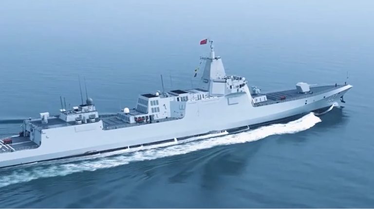Китай посилює флот великими есмінцями для стримування США в Тихому океані