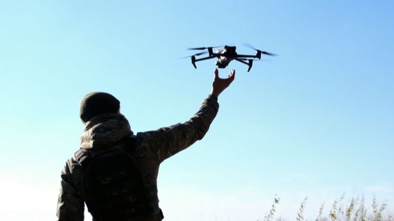 АОЗ озвучила обсяги постачання і недопостачання дронів, РЕБ, боєприпасів та іншої зброї