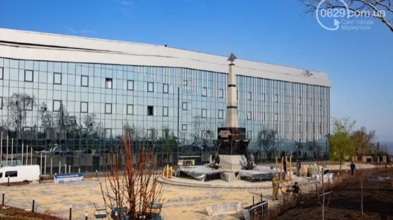 Путін по відеозв’язку «відкрив» у Маріуполі військове училище, – міськрада