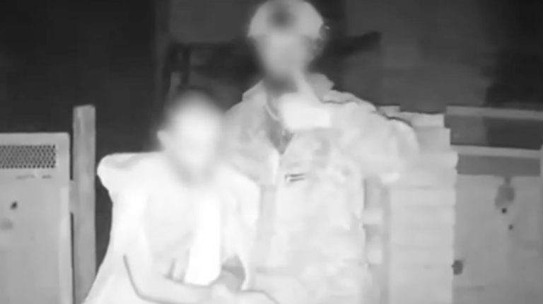 Бійці СБУ вивезли російського полоненого на наземному роботі