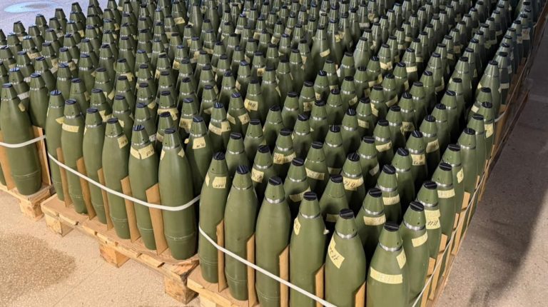 Україна отримала 4,4 мільйона артснарядів за “Чеською ініціативою” – Президент Чехії Павел