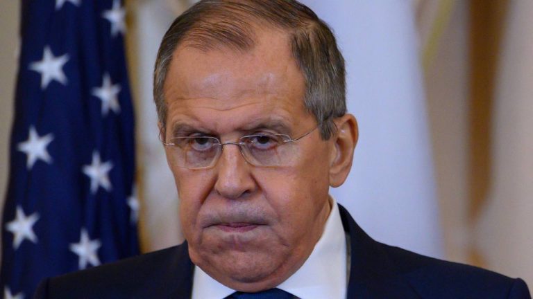 Путін готовий погодитись на замороження лінії фронту, – Лавров