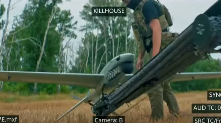 Дрон як кіногерой: український безпілотник Shark зняли в художньому фільмі