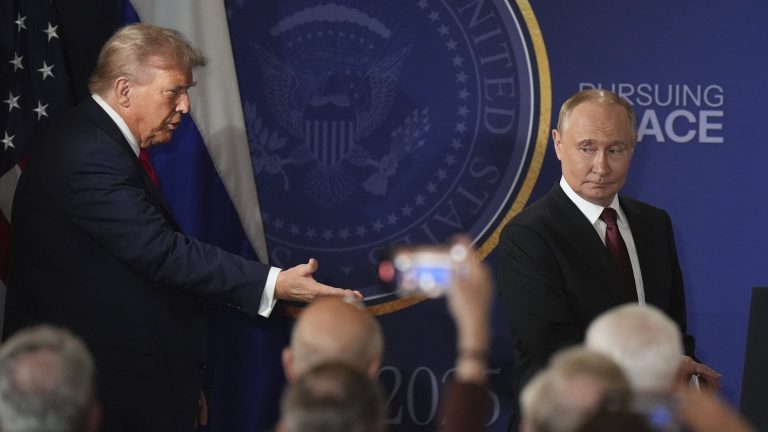 Путін у розмові з Трампом запропонував, щоб Україна віддала Донеччину в обмін на  Запоріжжя та Херсон, – WP