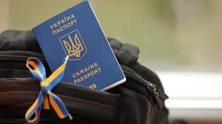 До 20 тисяч авто за добу перетинає кордон у Львівській області, – митниця