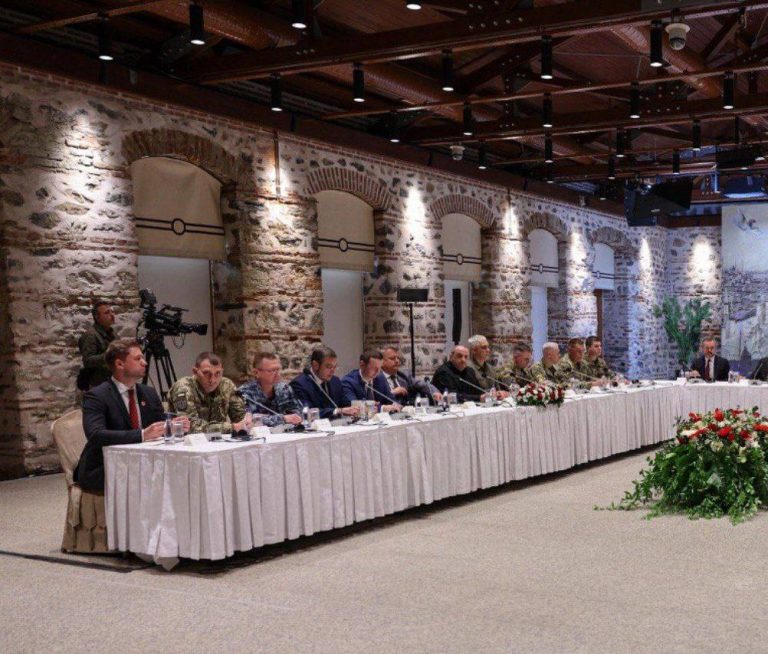 ЗМІ повідомляють, що РФ на переговорах у Стамбулі висунула неприйнятні вимоги