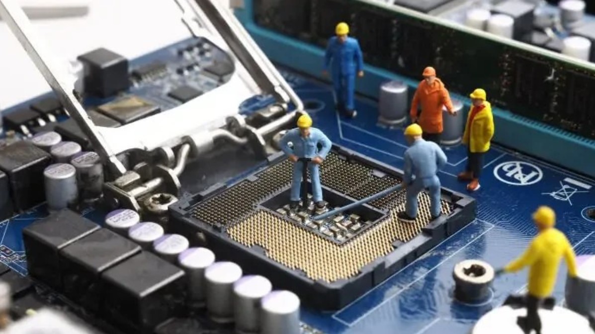 ремонт комп'ютерної та цифрової техніки